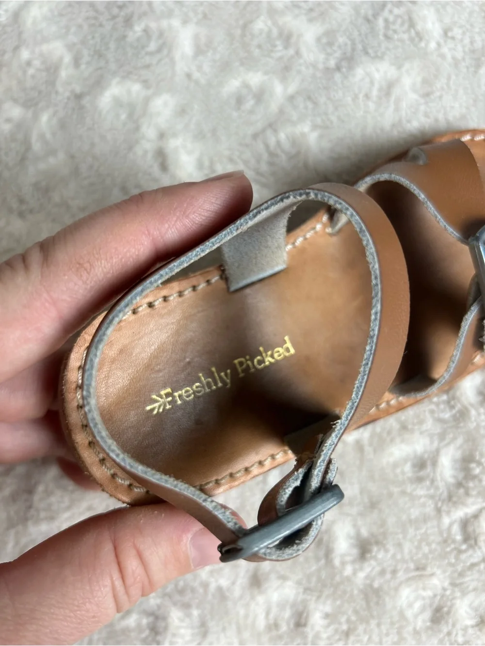 Freshly Picked Cognac Carmel Sandals Size 6 Brown